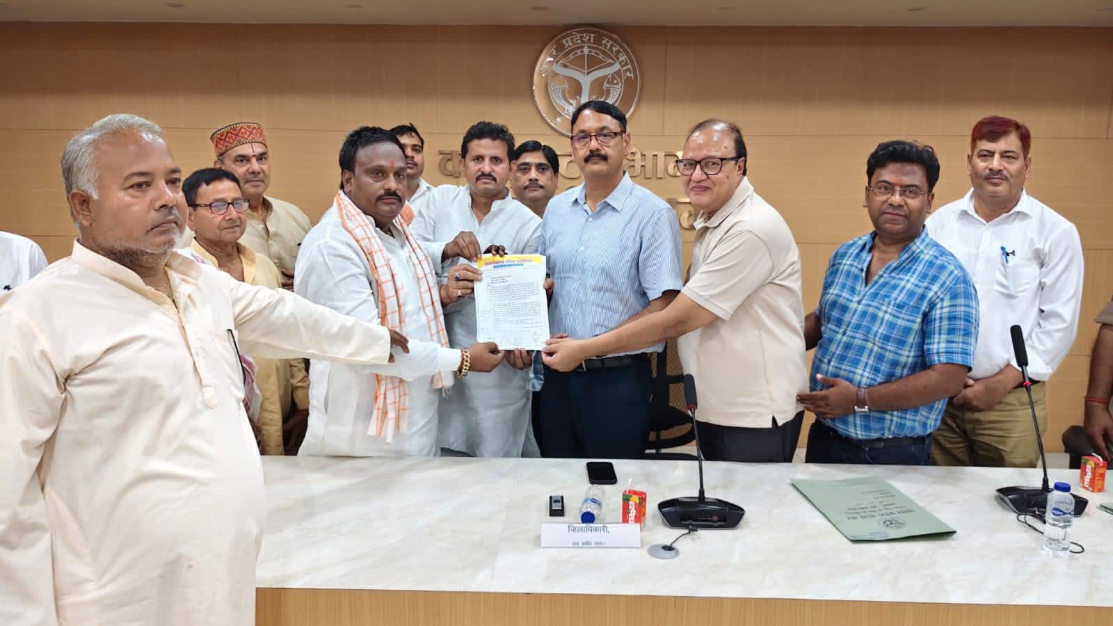 खलीलाबाद  में बुलियन और गोल्ड बार बिक्री पर लगी रोक, सर्राफा एसोसिएशन का निर्णय